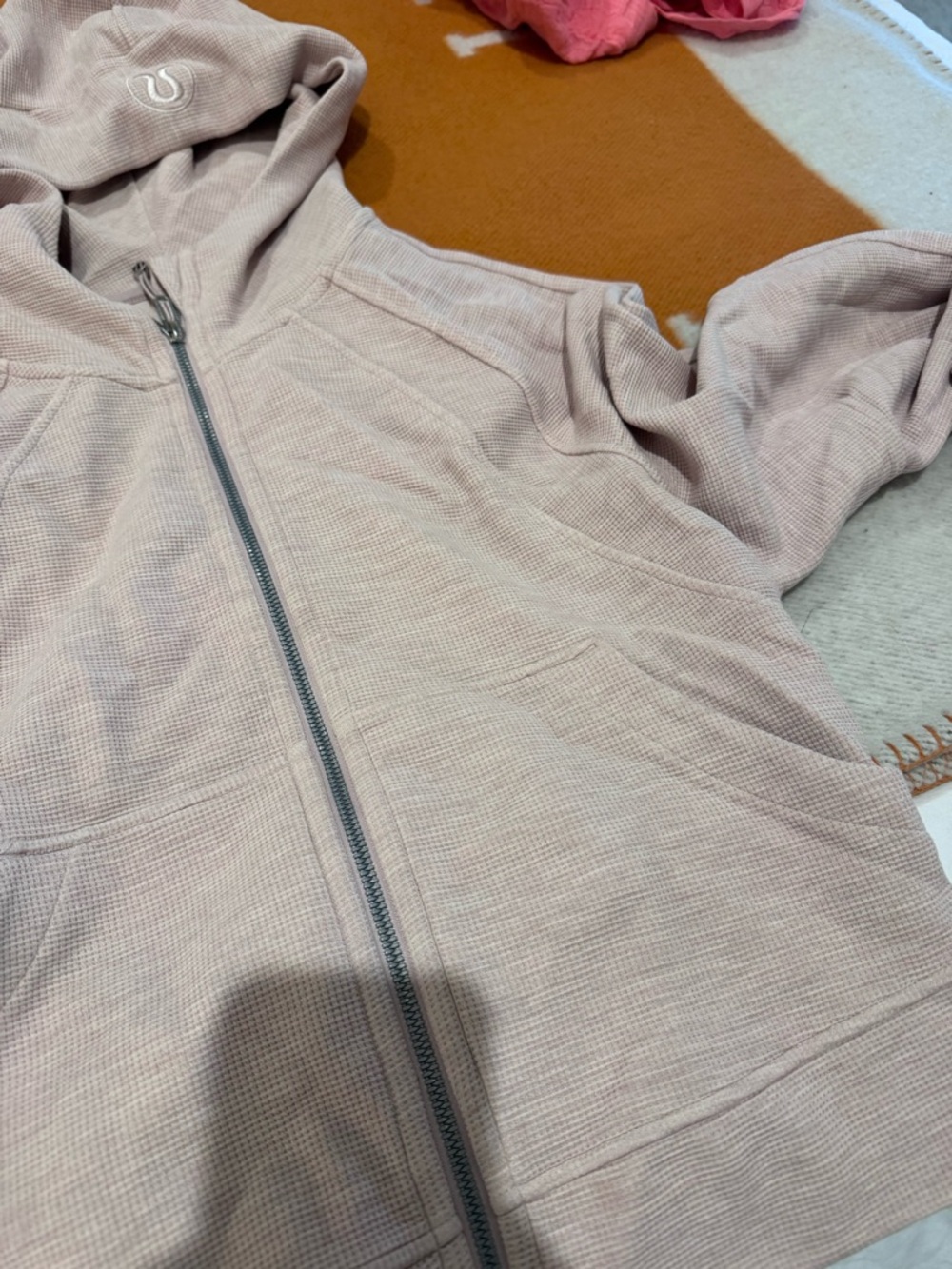 Lululemon oversized scrubs waffle hoodie M/L size. Heathered  pink - Picture 2 of 3